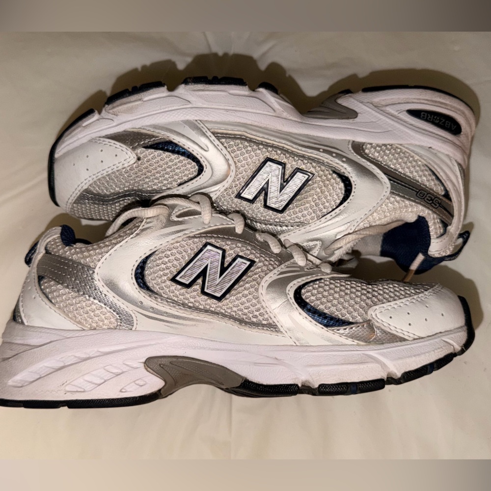 New Balance 530 Sneakers (Silver/Navy)